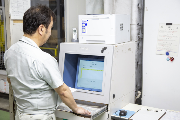 神戸インターナショナルの物流倉庫は自動倉庫によるオートメーションシステム